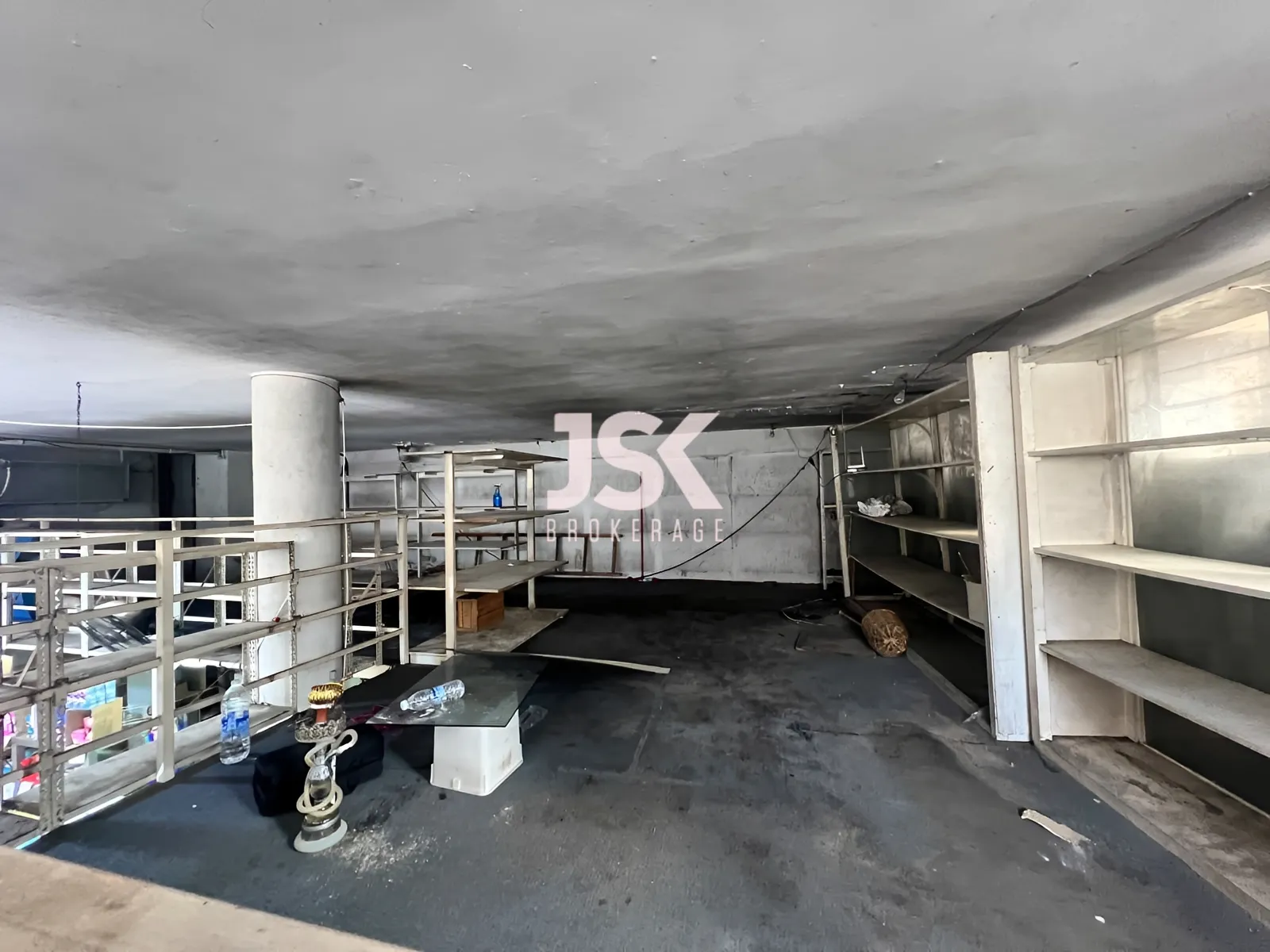 Shop for Rent in Ain El Remmaneh