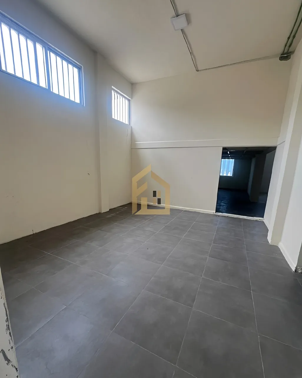 Showroom for rent in Dbayeh, Lebanon