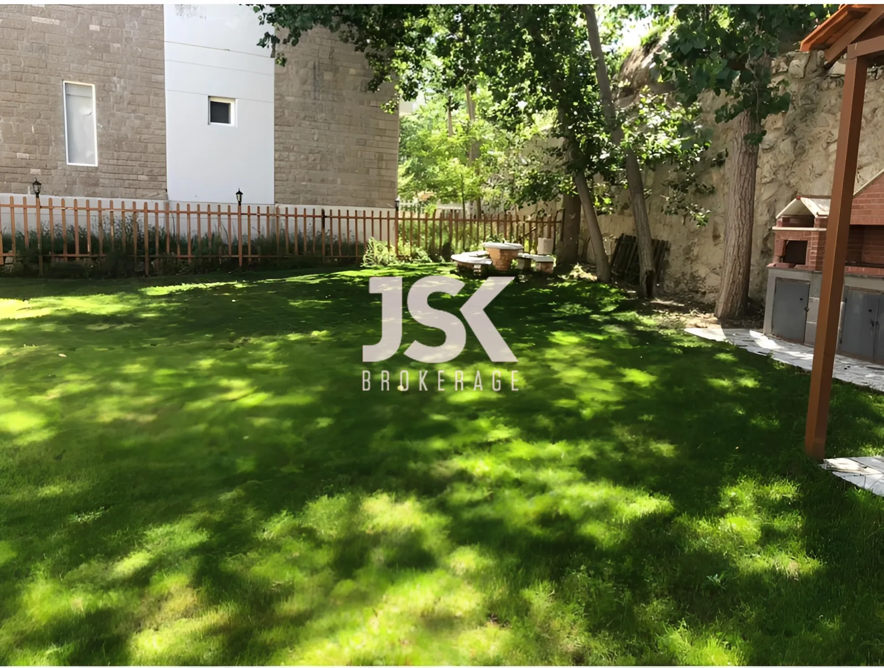 Chalet for Sale in Zaarour