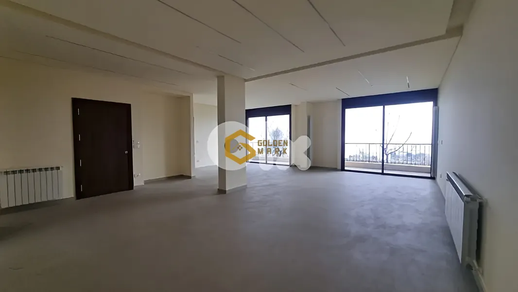 Apartment for Sale in Bikfaiya - 4 bed, 4 bath