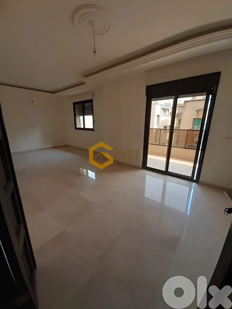 Apartment for Sale in Ras Al Naba'a, Beirut