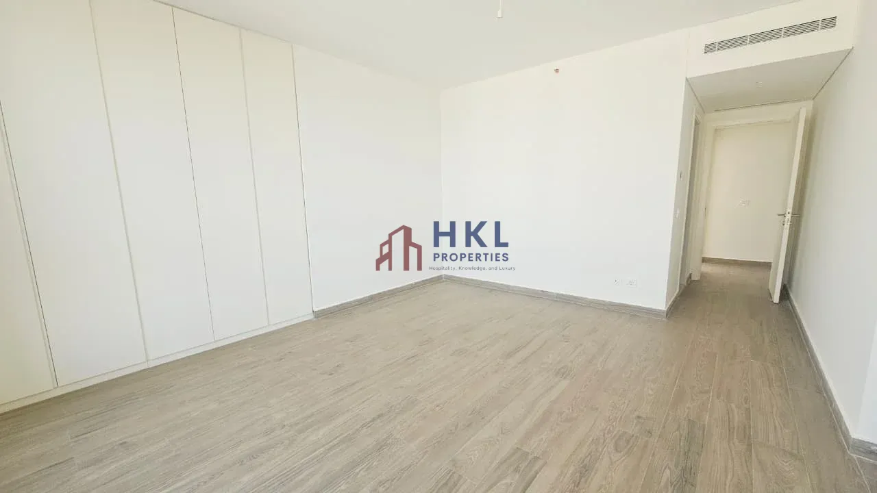 Apartment for rent in Ain Al Mraiseh, Beirut, Lebanon