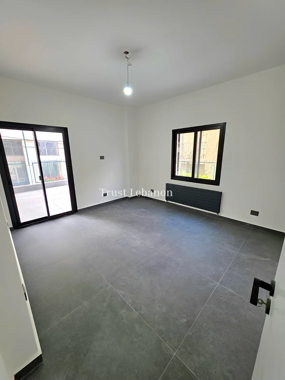 Office for rent in Antelias, Lebanon