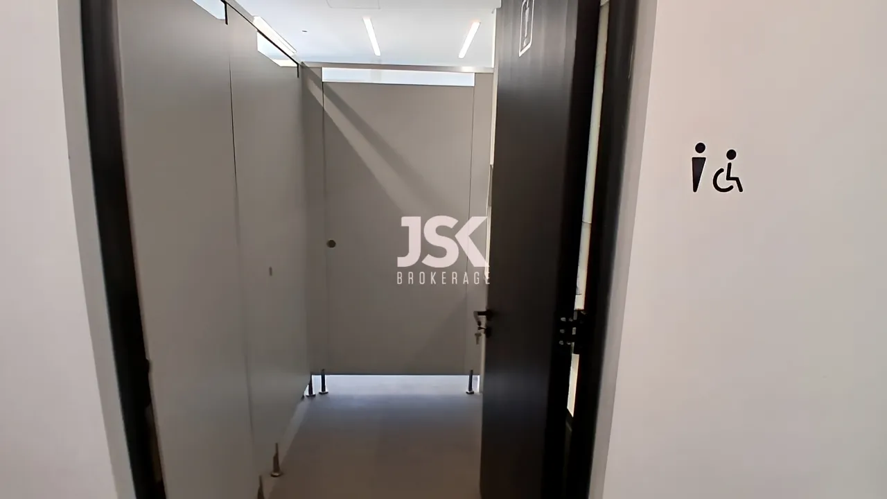 Office for Sale in Sin El Fil