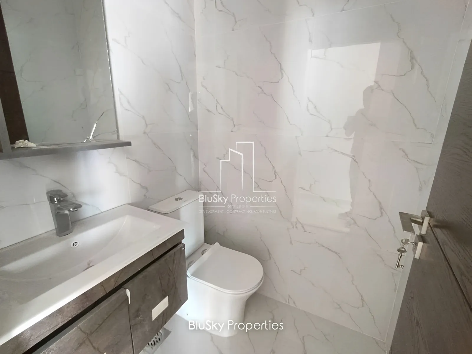 Apartment for Sale in Hosrayel