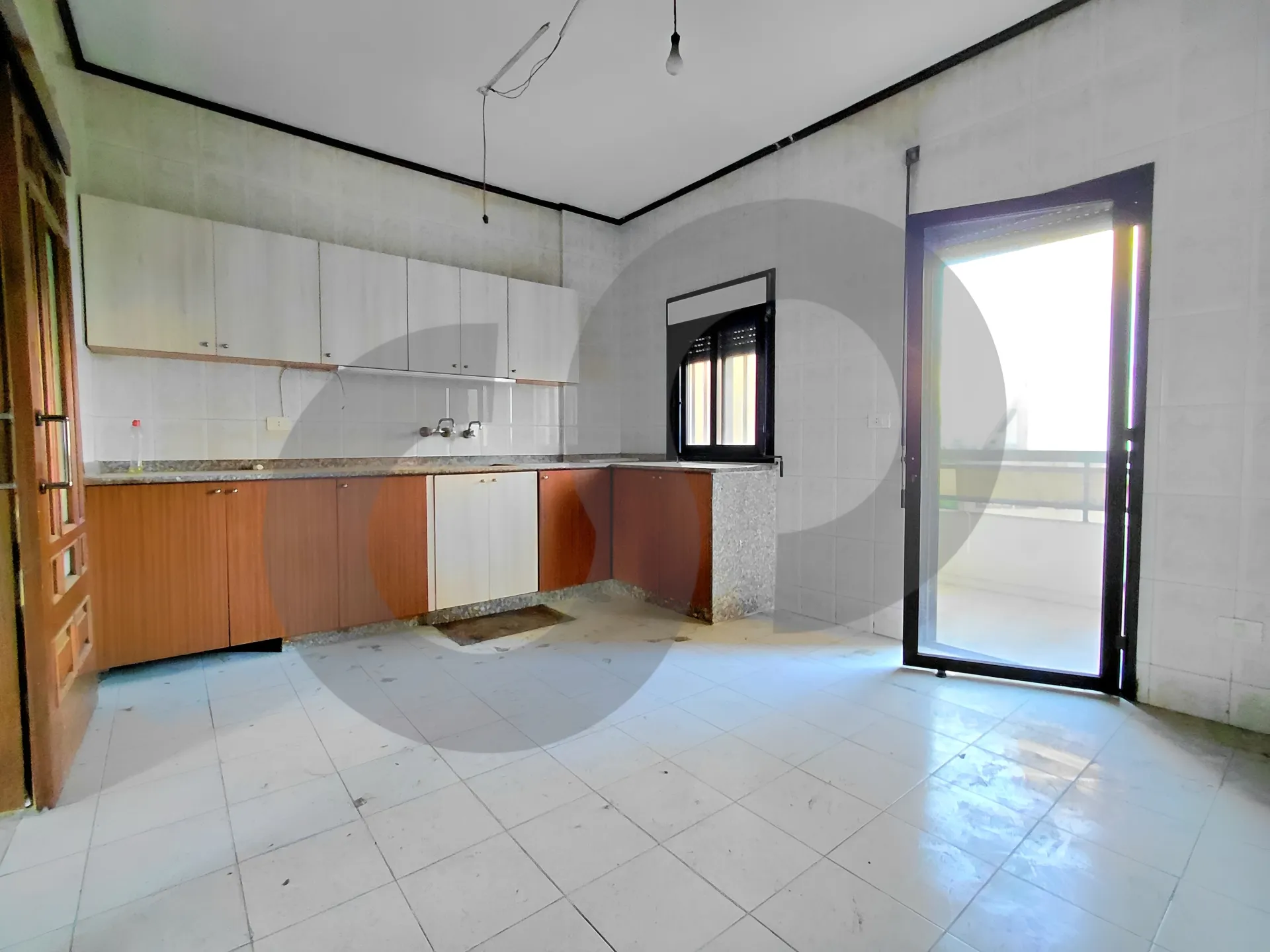 Building for Sale in Zalqa