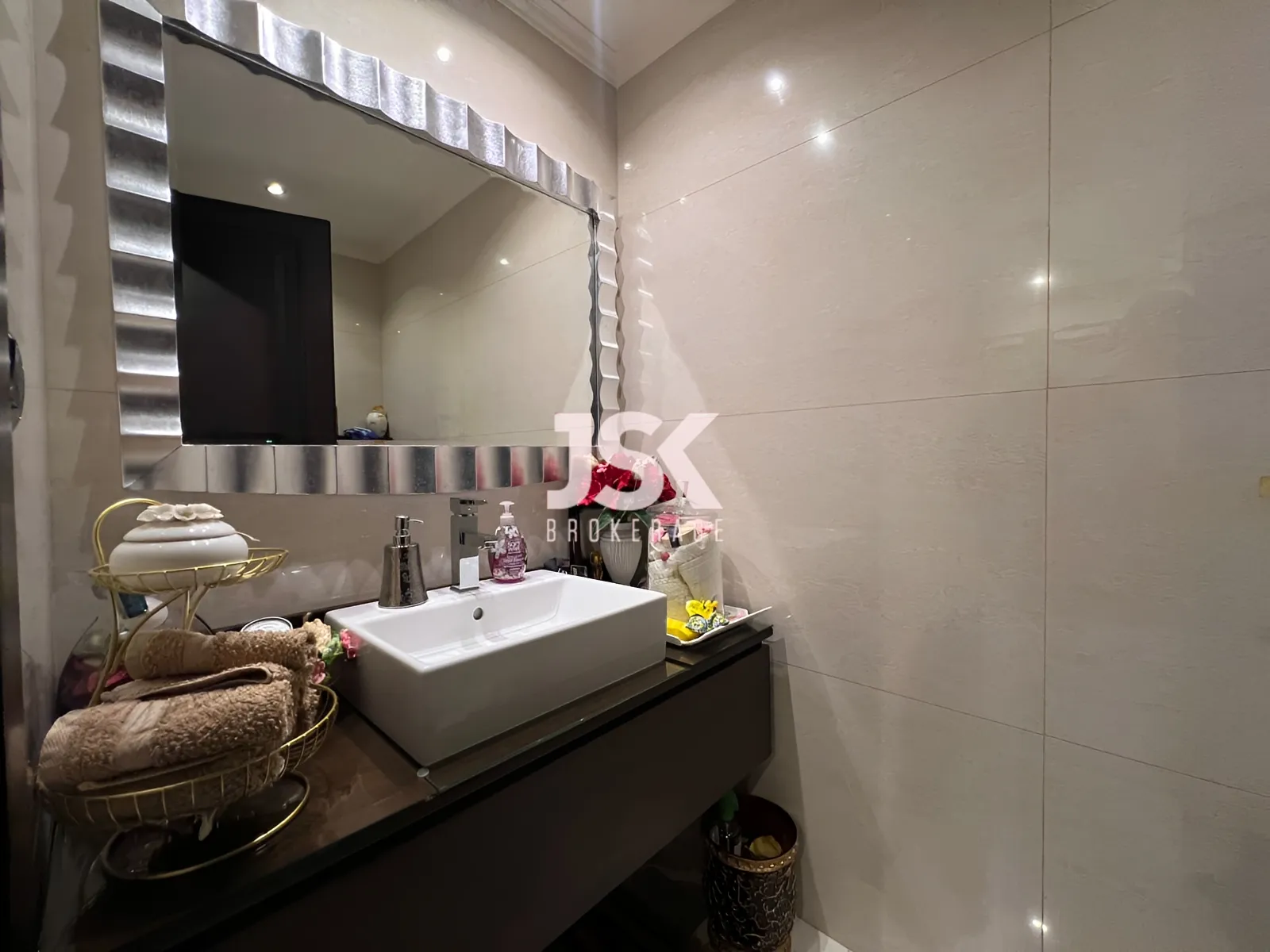 Apartment for Sale in Hazmieh