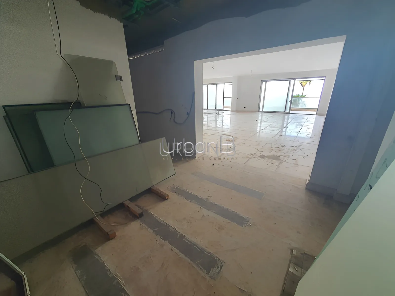 Residential in Ain el mraiseh, beirut, lebanon