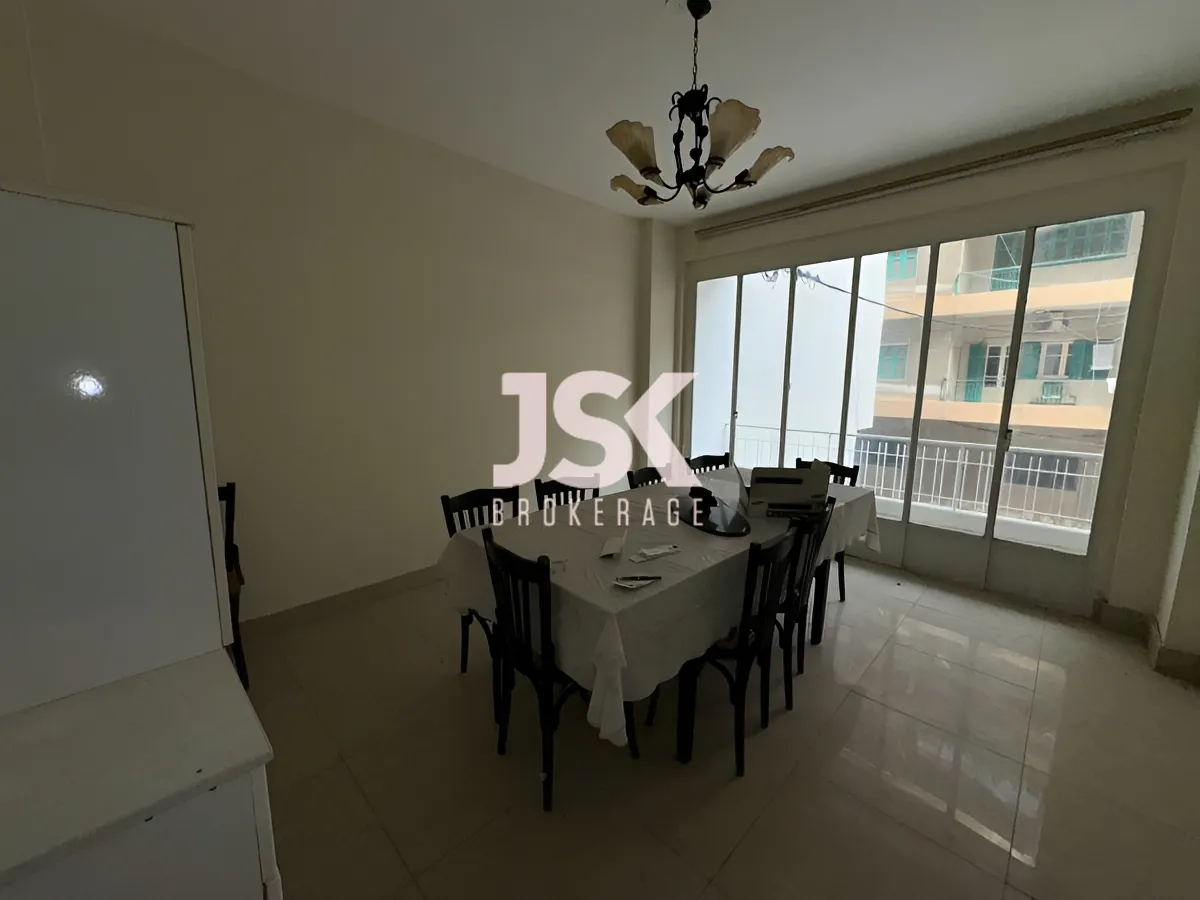 Apartment for Sale in Ain el remmeneh, Lebanon - 4 bed, 2 bath