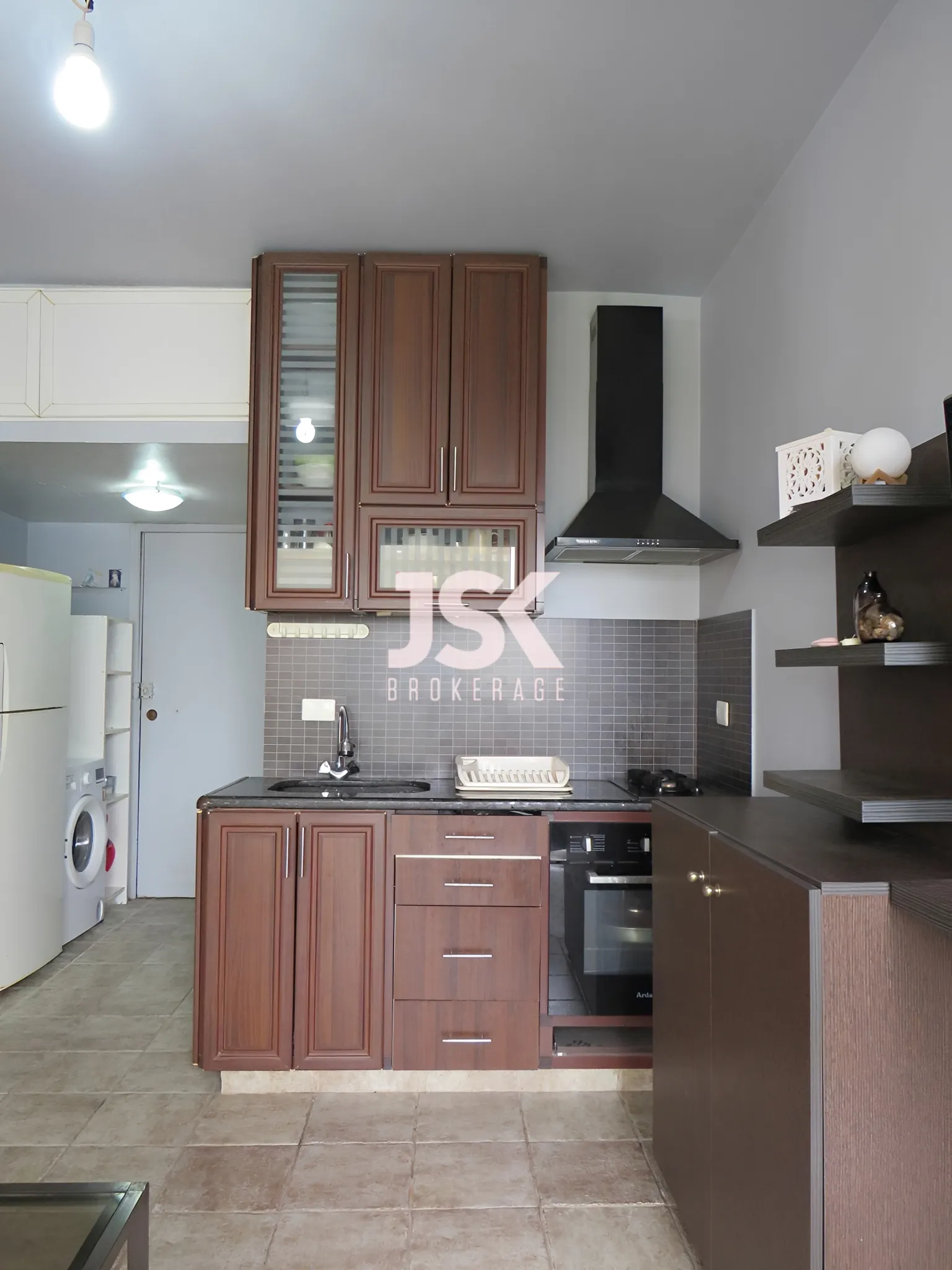 Apartment for Rent in Aamchit