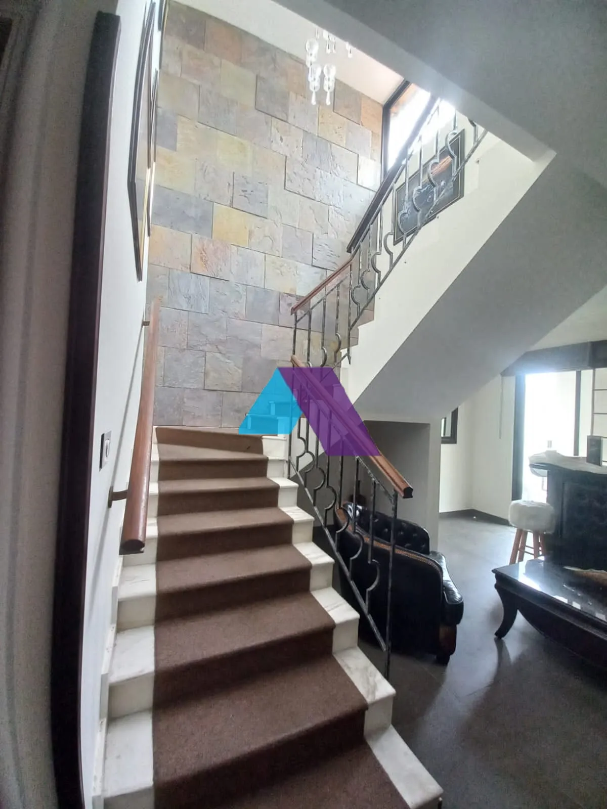 Apartment for rent in Adma w Dafnah - 5 bed, 6 bath