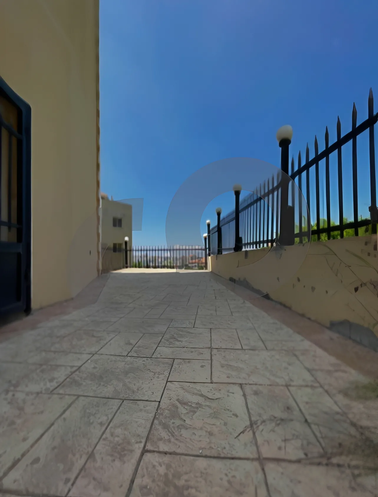 Apartment for Sale in Bhamdoun - 3 bed, 3 bath