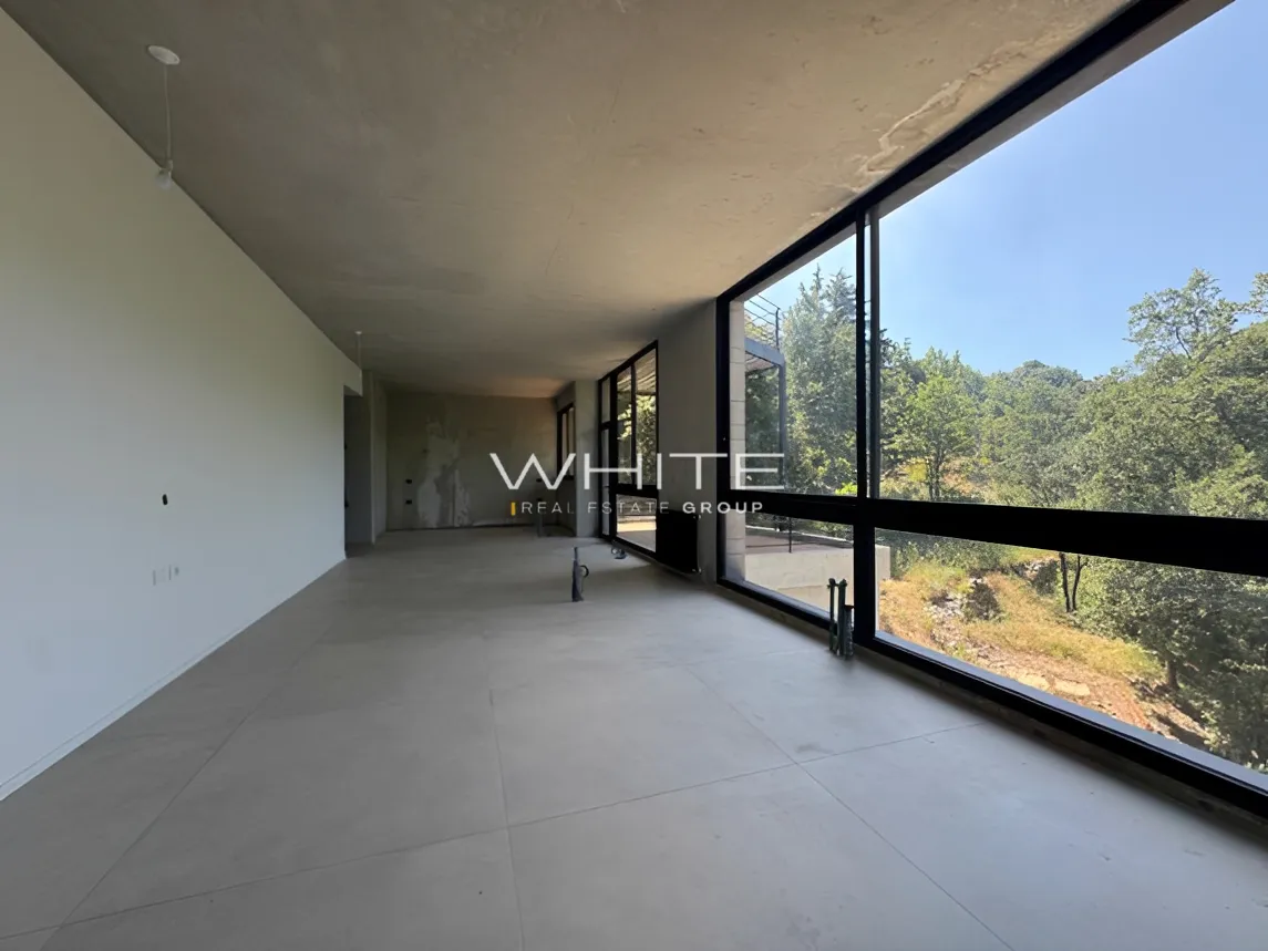 Loft for sale in Mayrouba, Lebanon