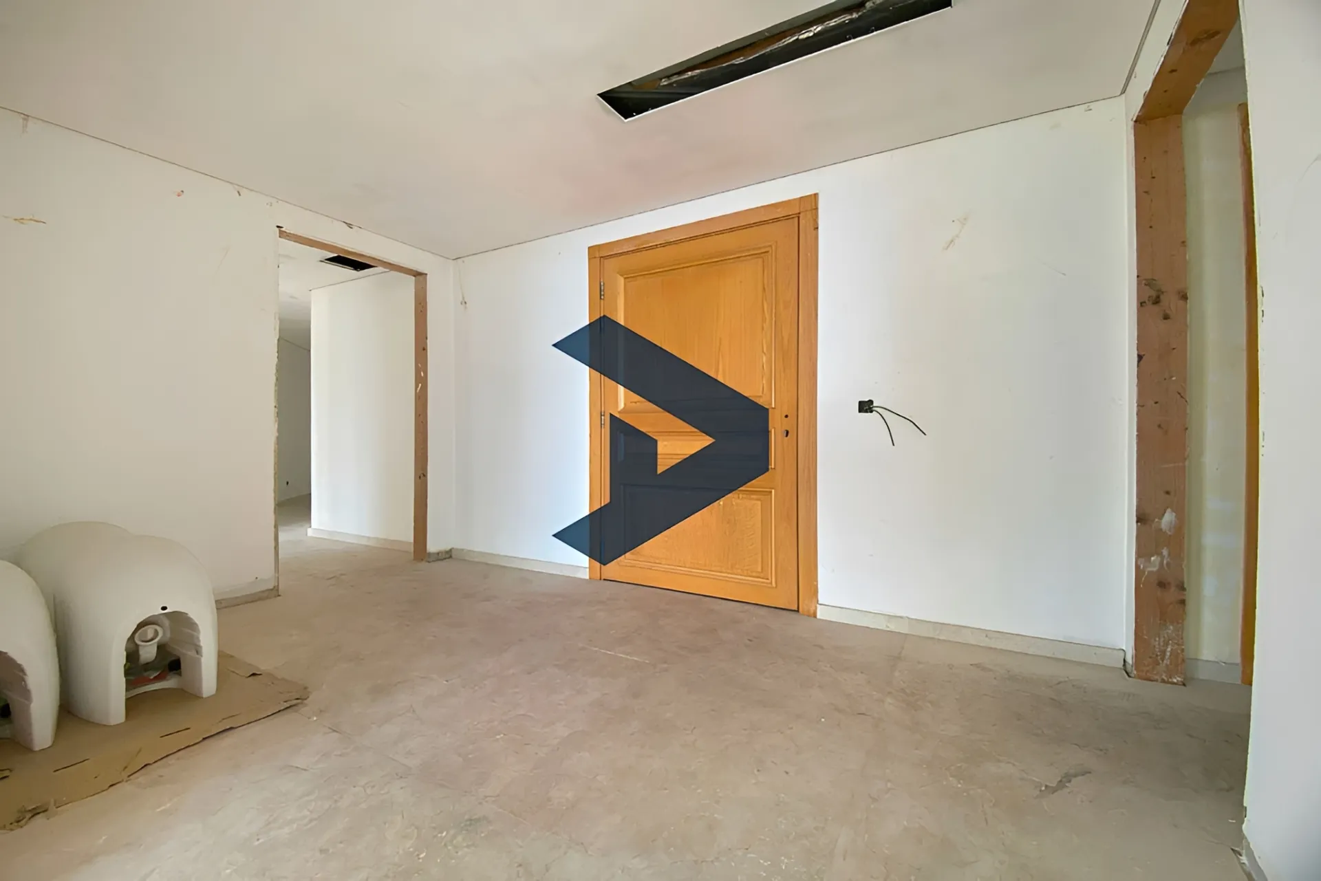 Apartment for sale in Raoucheh, Beirut, Lebanon