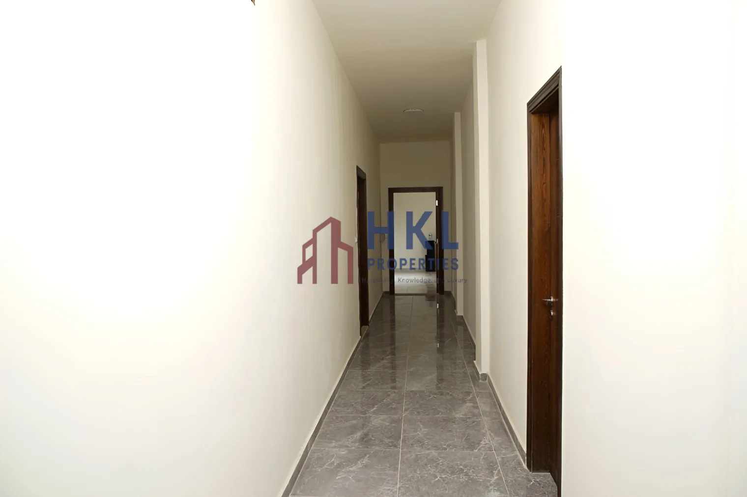 Office for rent in Dekwaneh