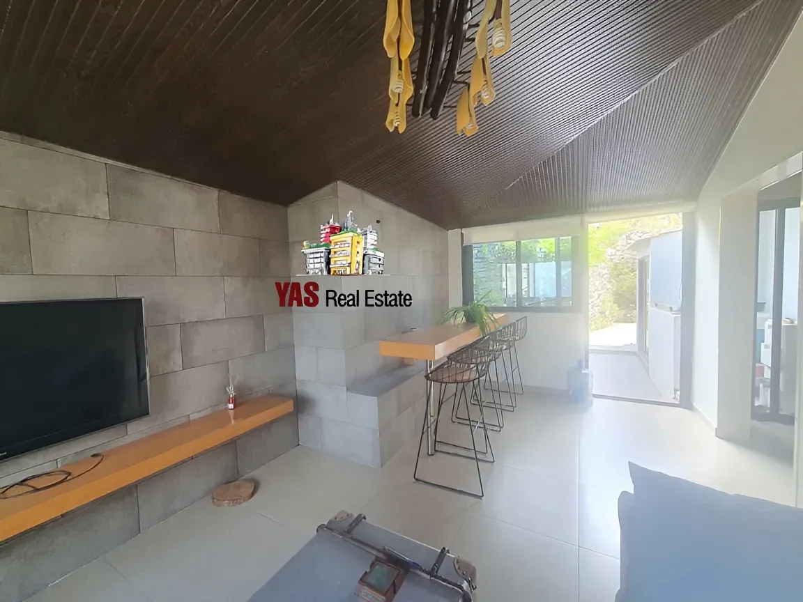 Apartment for Sale in Ballouneh