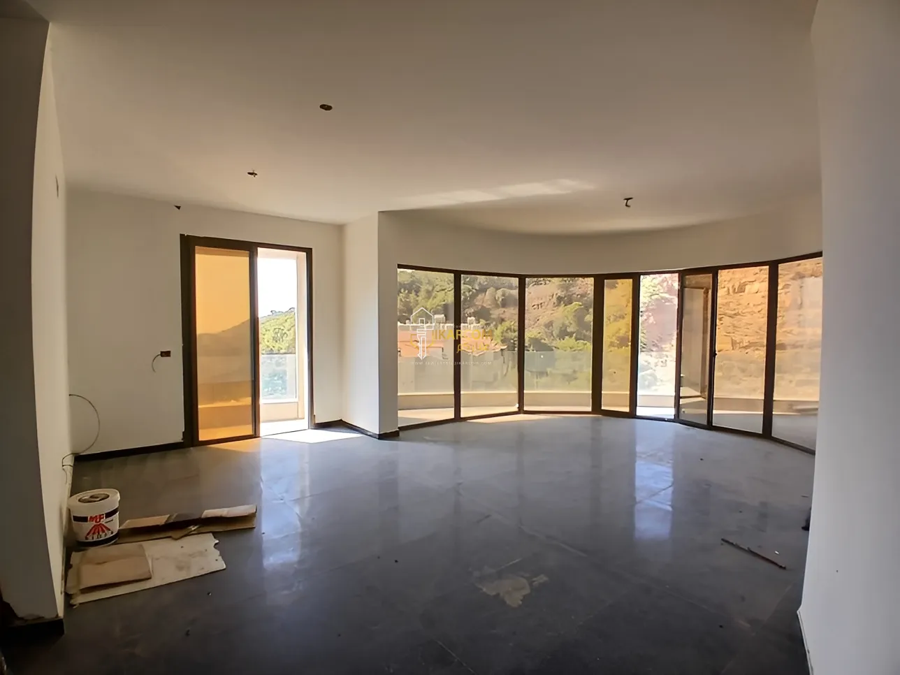Duplex for Sale in Mansourieh - 3 bed, 3 bath