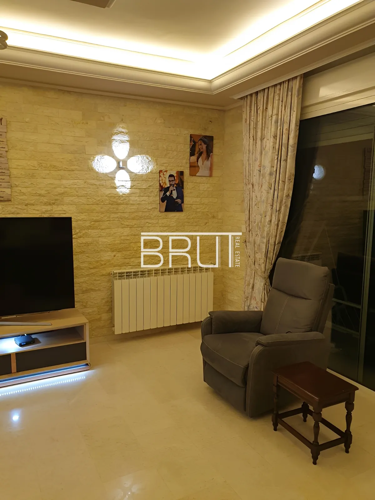 Apartment for Sale in Ballouneh