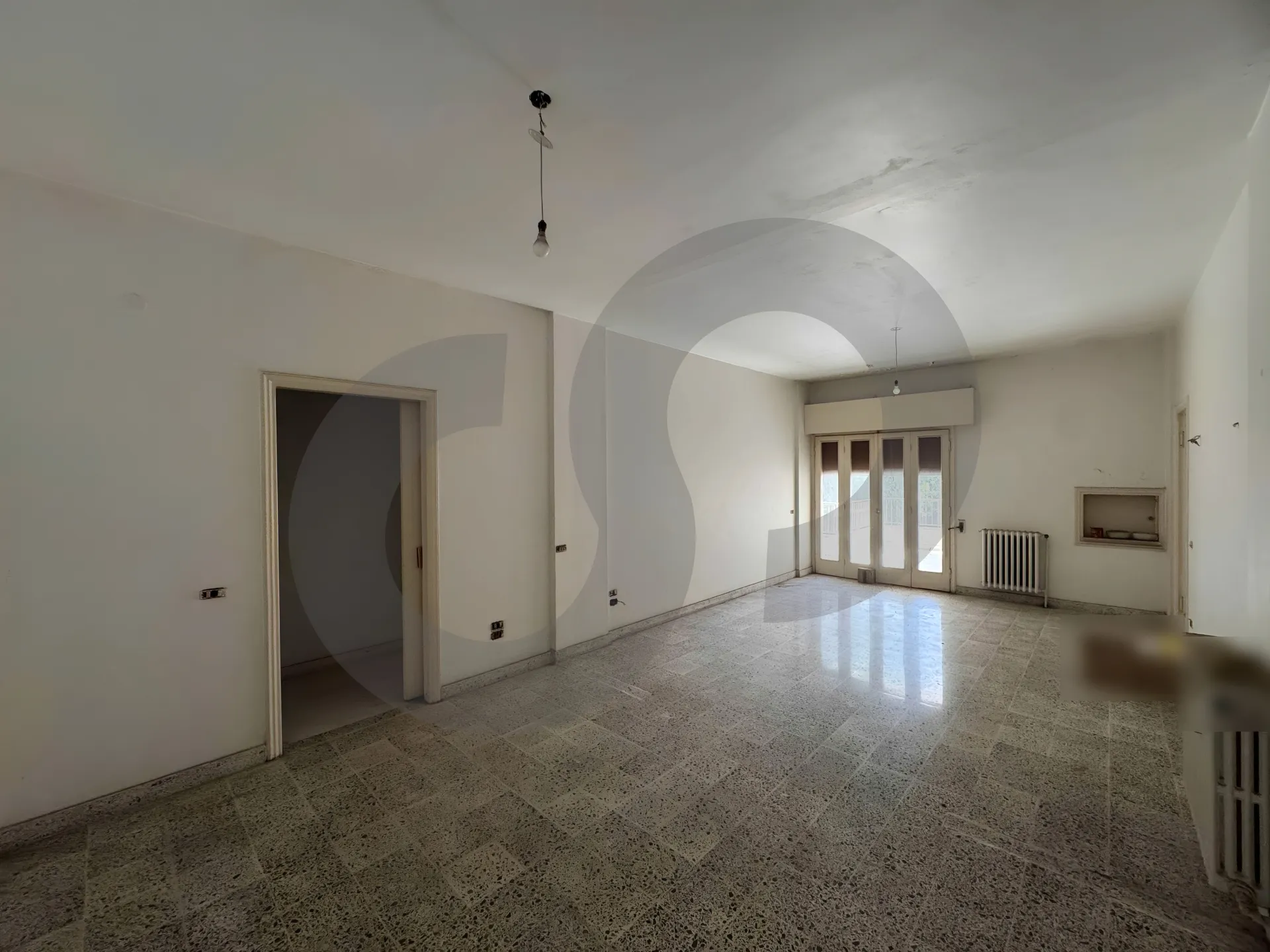 Building for Sale in Ras Al Naba'a
