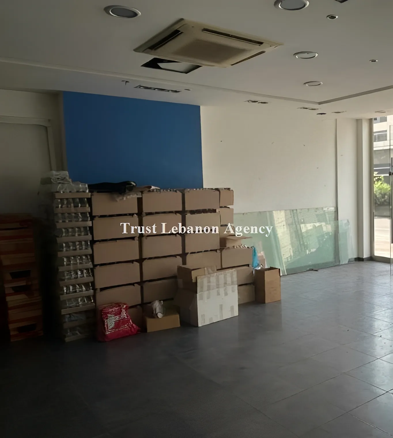 Commercial Property For Rent in Keserwan, Adonis