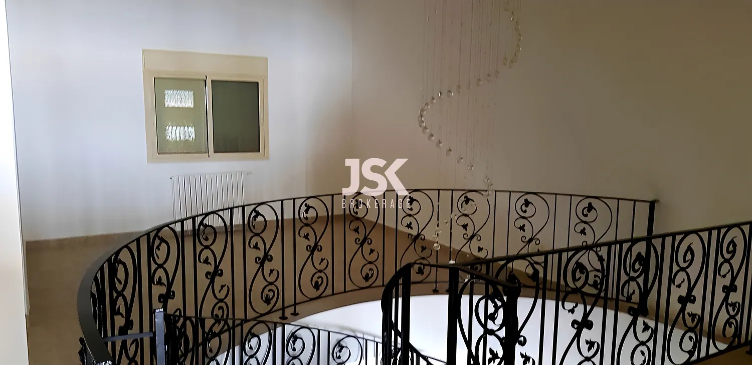 Villa for Sale in Kfour