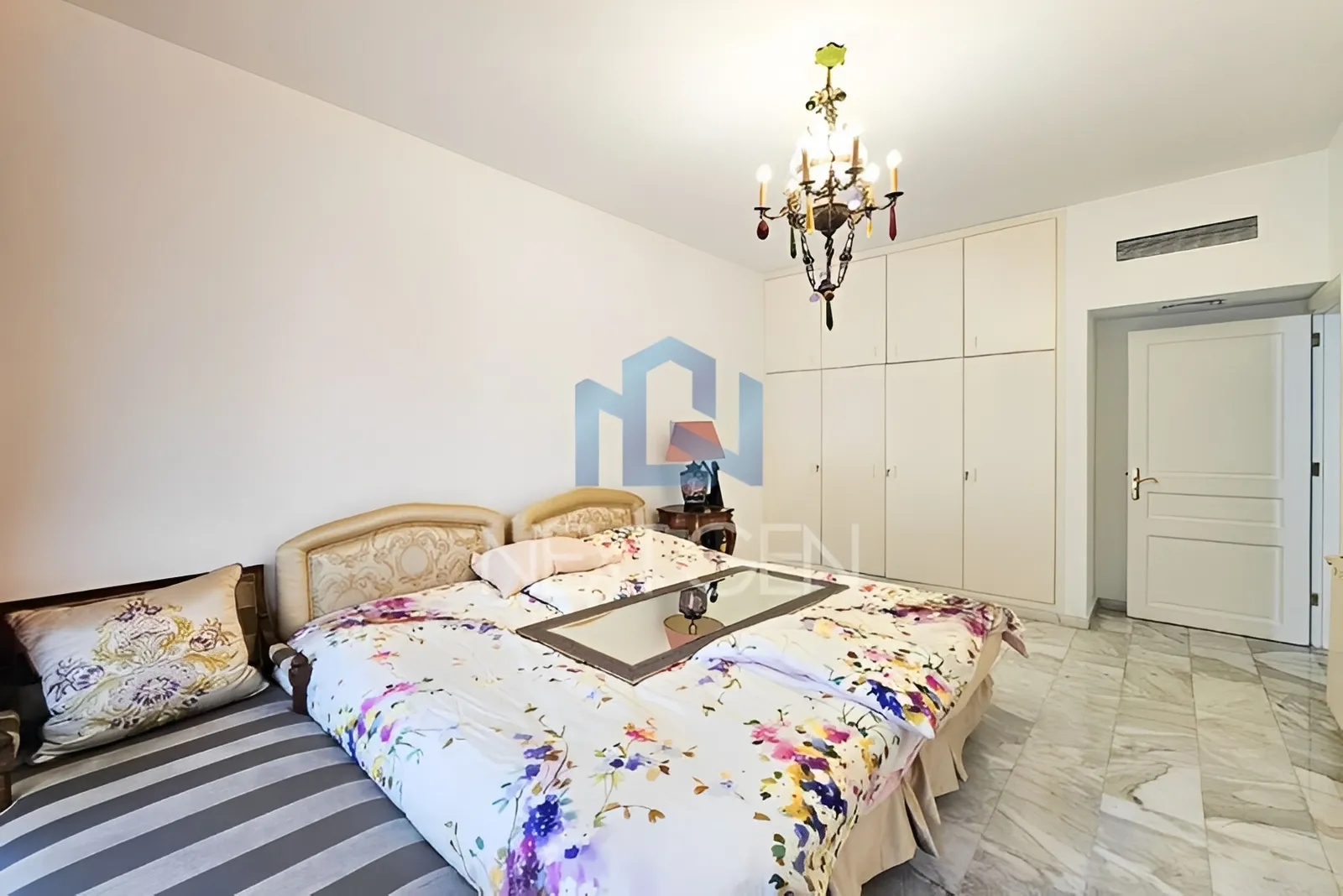 Apartment for Sale in Ras Beirut