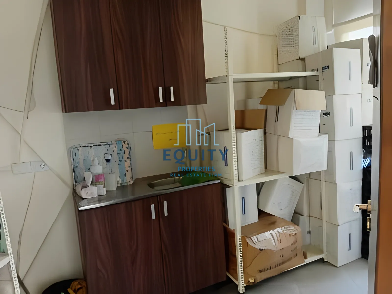Office for rent in Baoushrieh