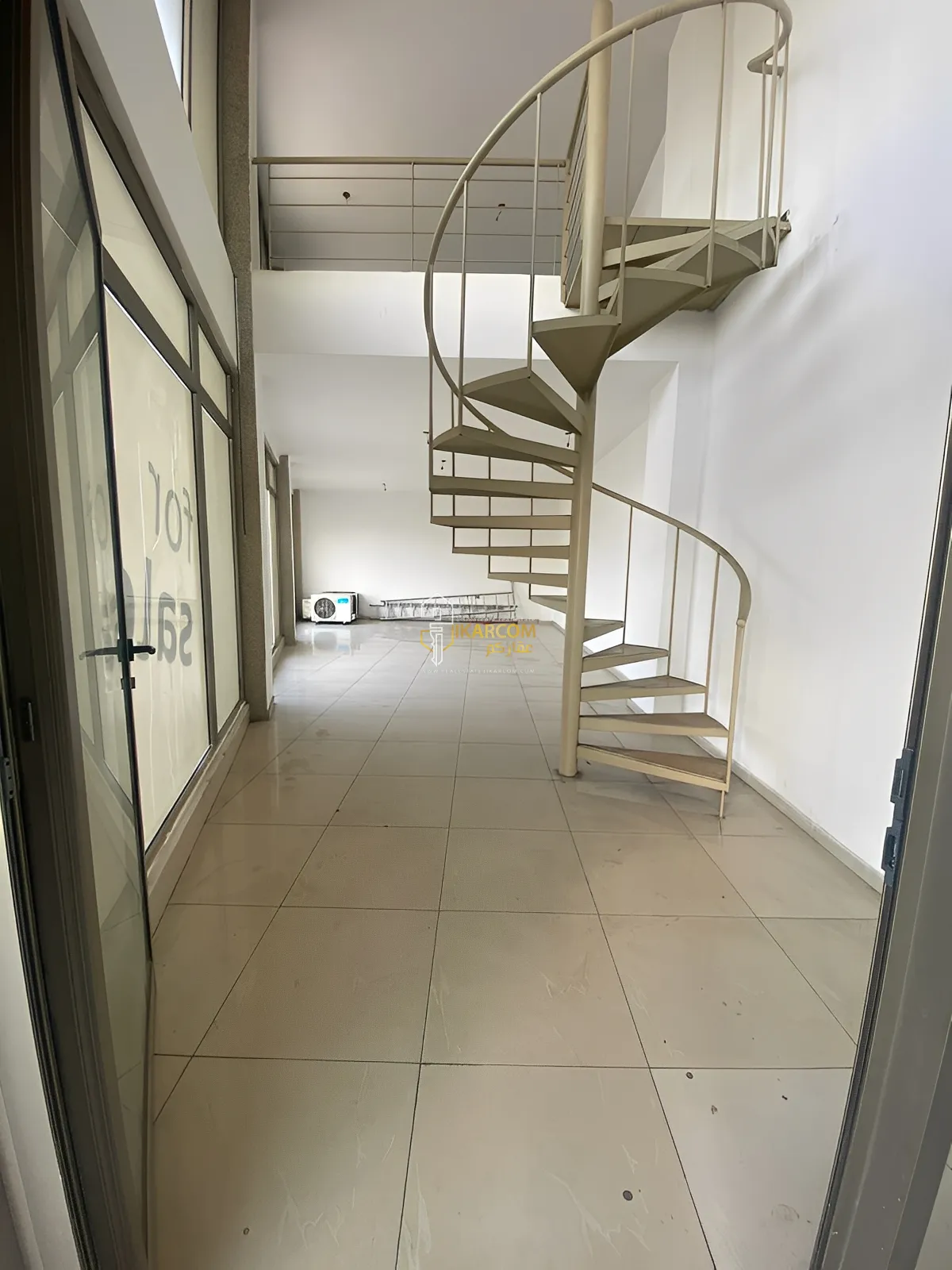 Shop for sale in Hazmieh