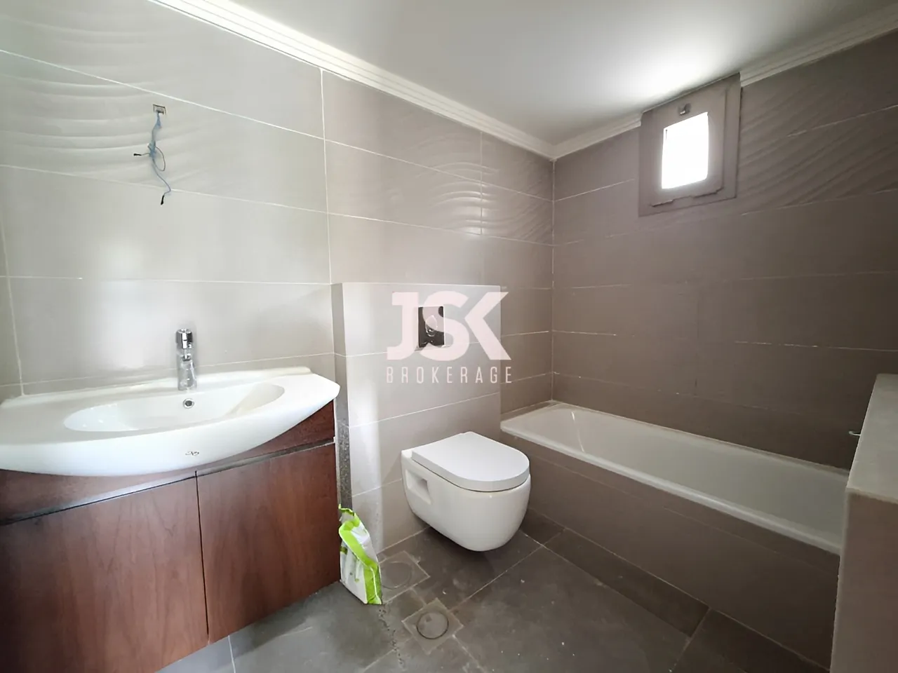 Apartment for Sale in Ajaltoun
