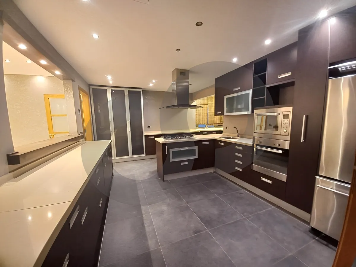 Apartment for Rent in Ramlet El Baida, Bayrut, Lebanon