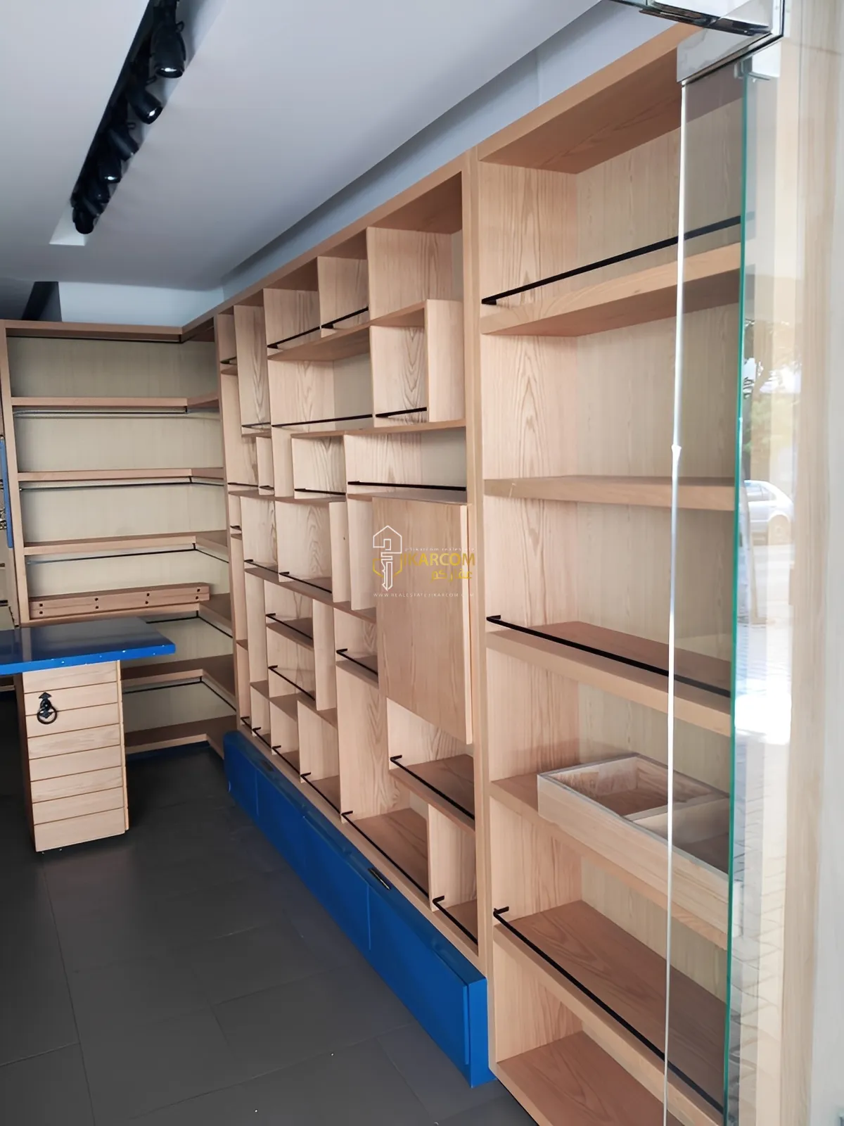 Shop For Rent in Achrafieh