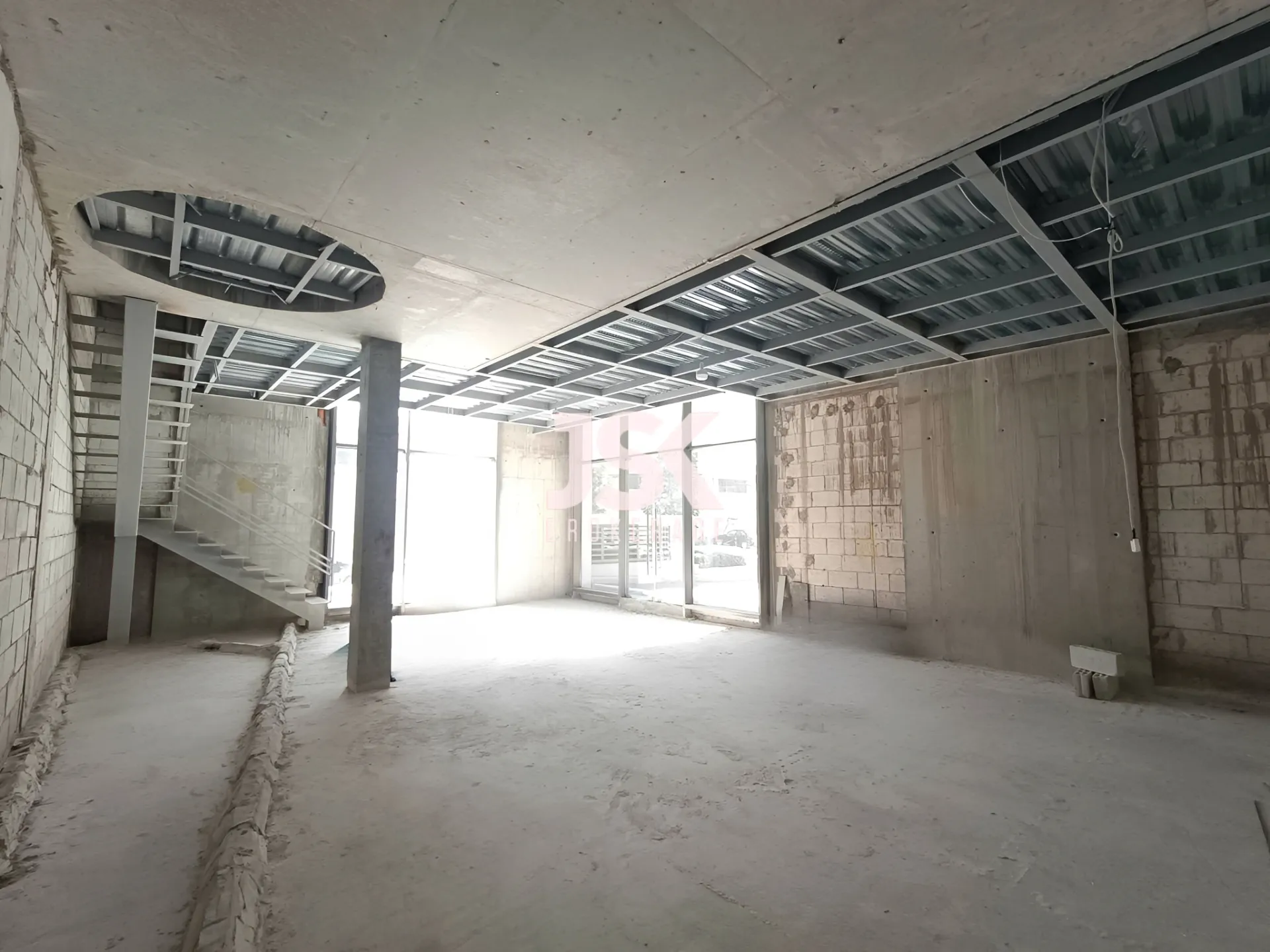 Shop for Rent in Achrafieh