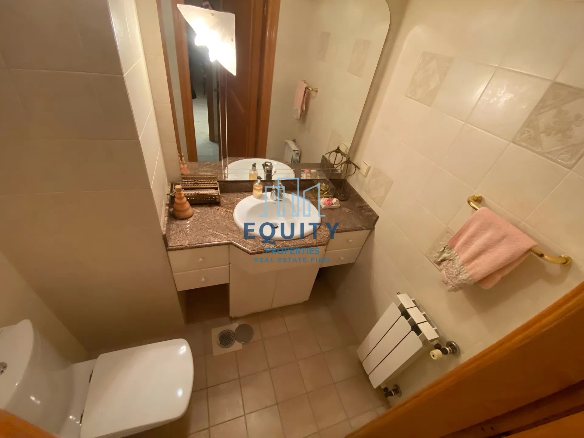 Apartment for Sale in Hamra