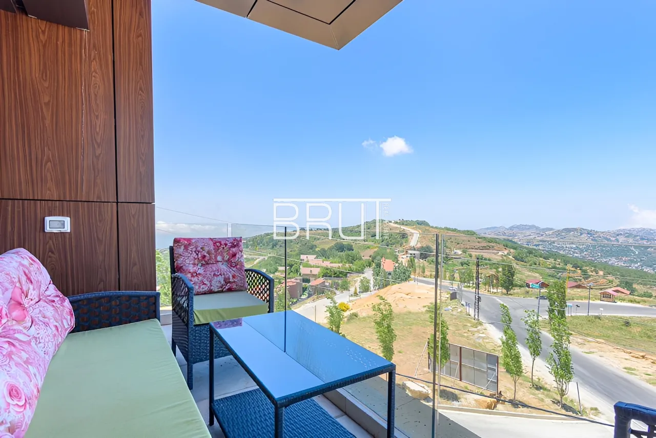 Apartment for Sale in Faqra
