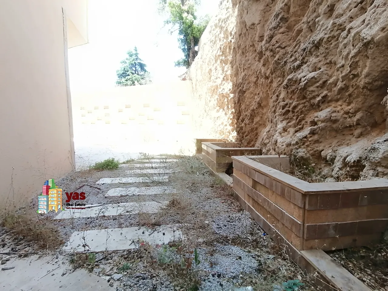 Apartment for Sale in Ashqout - 3 bed, 3 bath