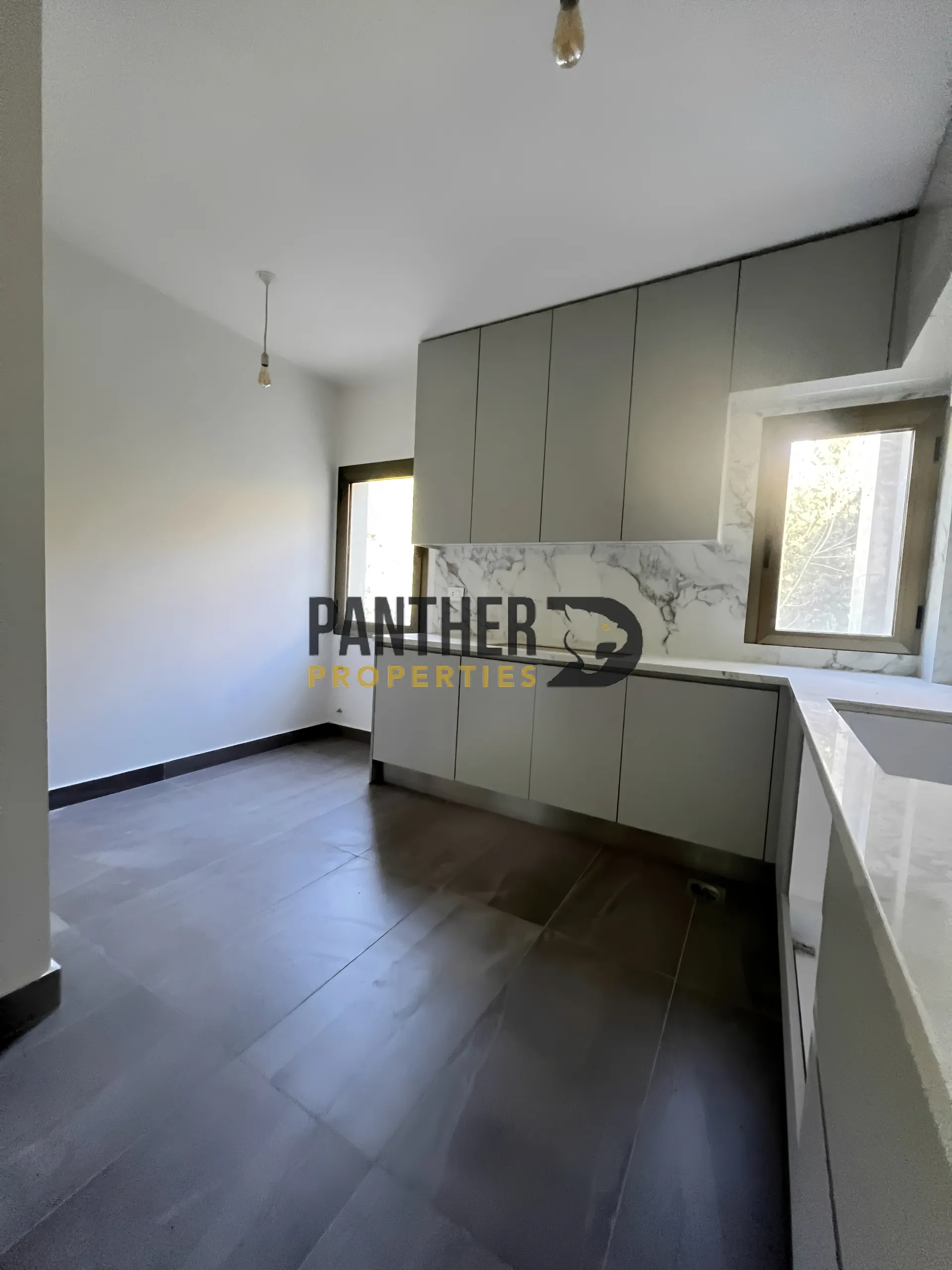Apartment for sale in Mansourieh - 2 bed, 3.0 bath