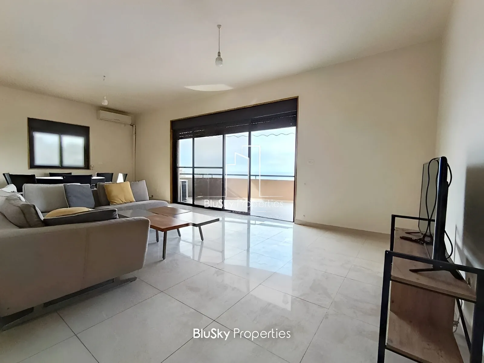Apartment  for Sale in Halat - 5 bed, 4 bath