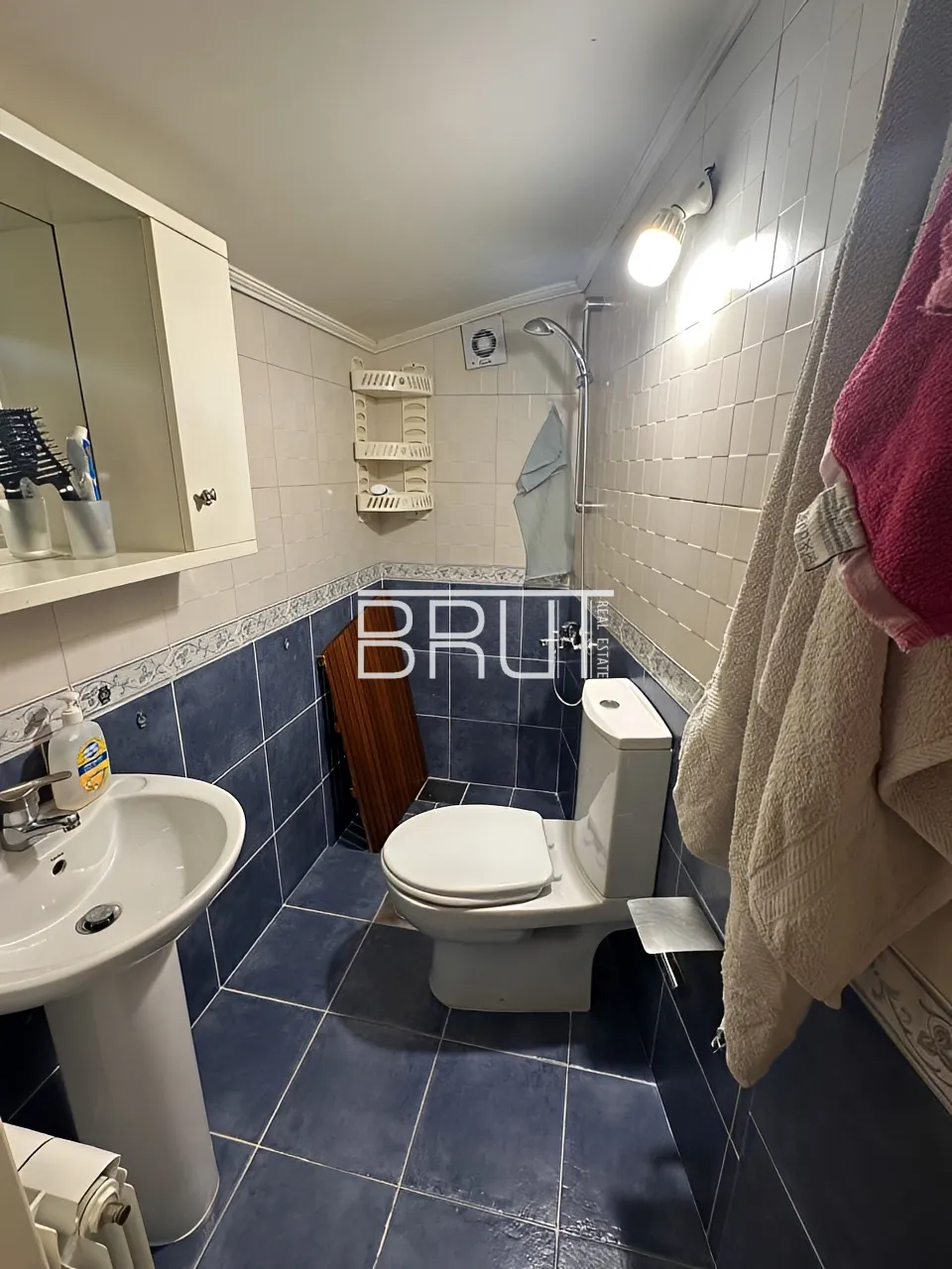 Chalet for Sale in Feitroun