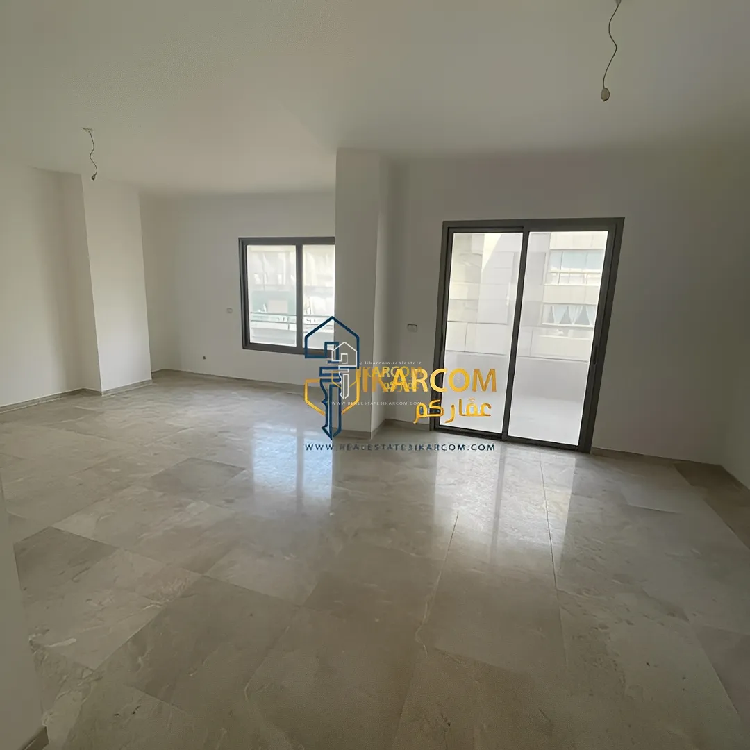 Apartment for Sale in Ras Al Naba'a - 3 bed, 3 bath