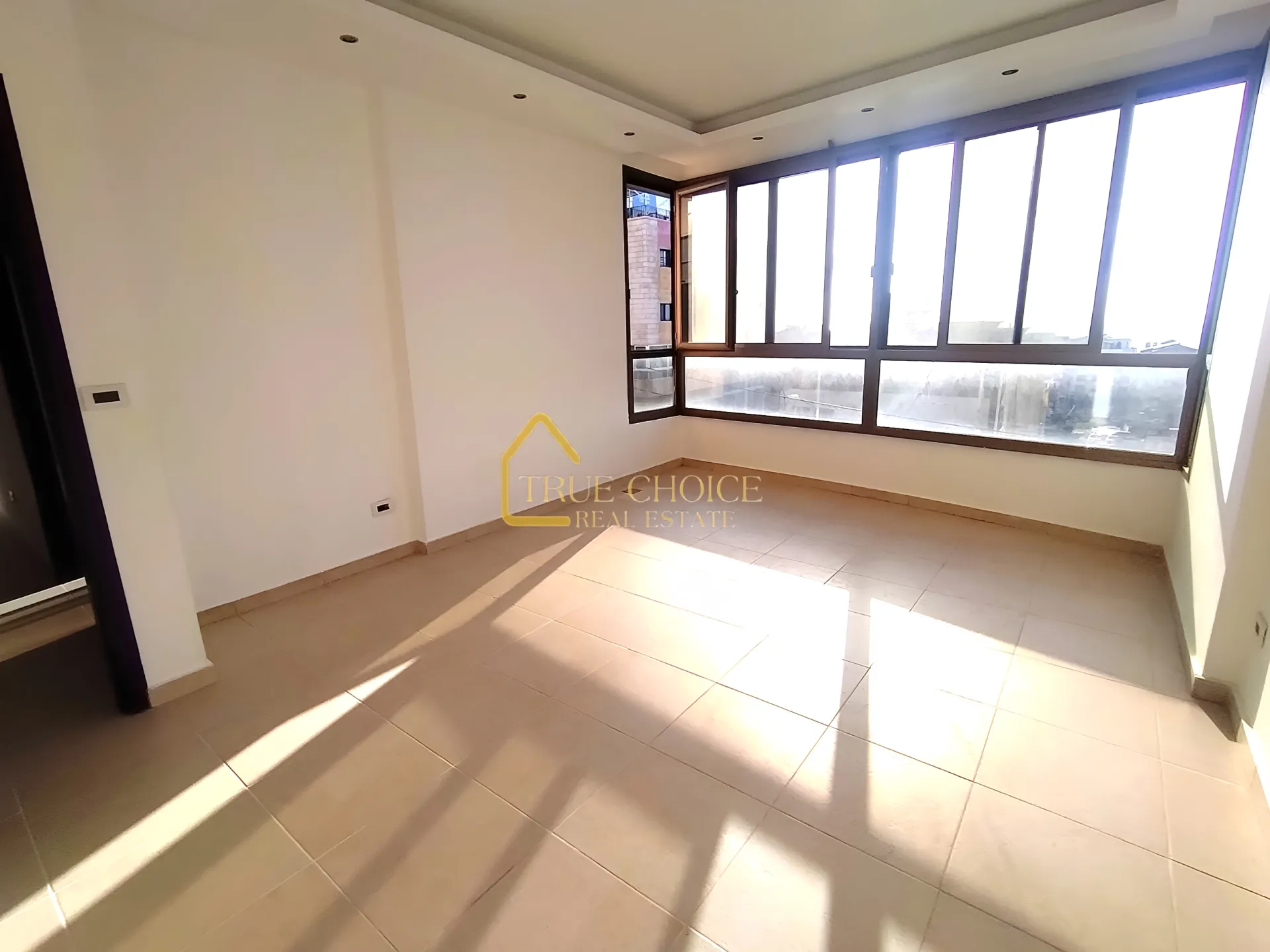 Apartment for rent in Dawhet aramoun, lebanon