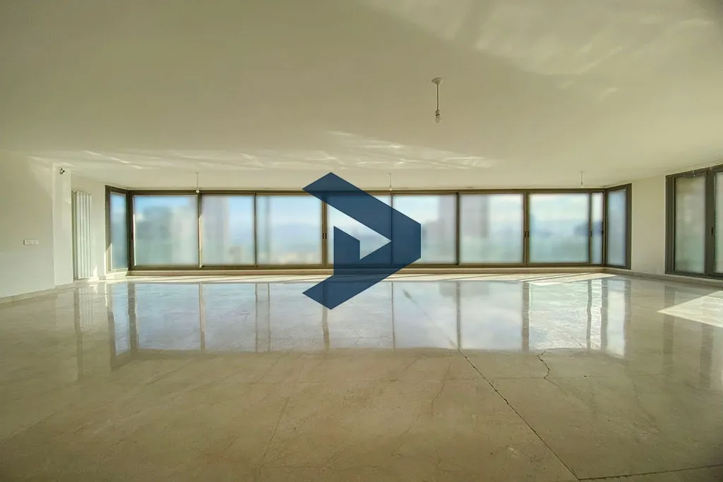 Apartment for sale in Clemenceau, Bayrut, Lebanon - 4 bed, 6 bath