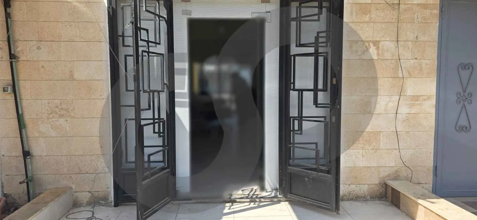 Office for Sale in Kousba