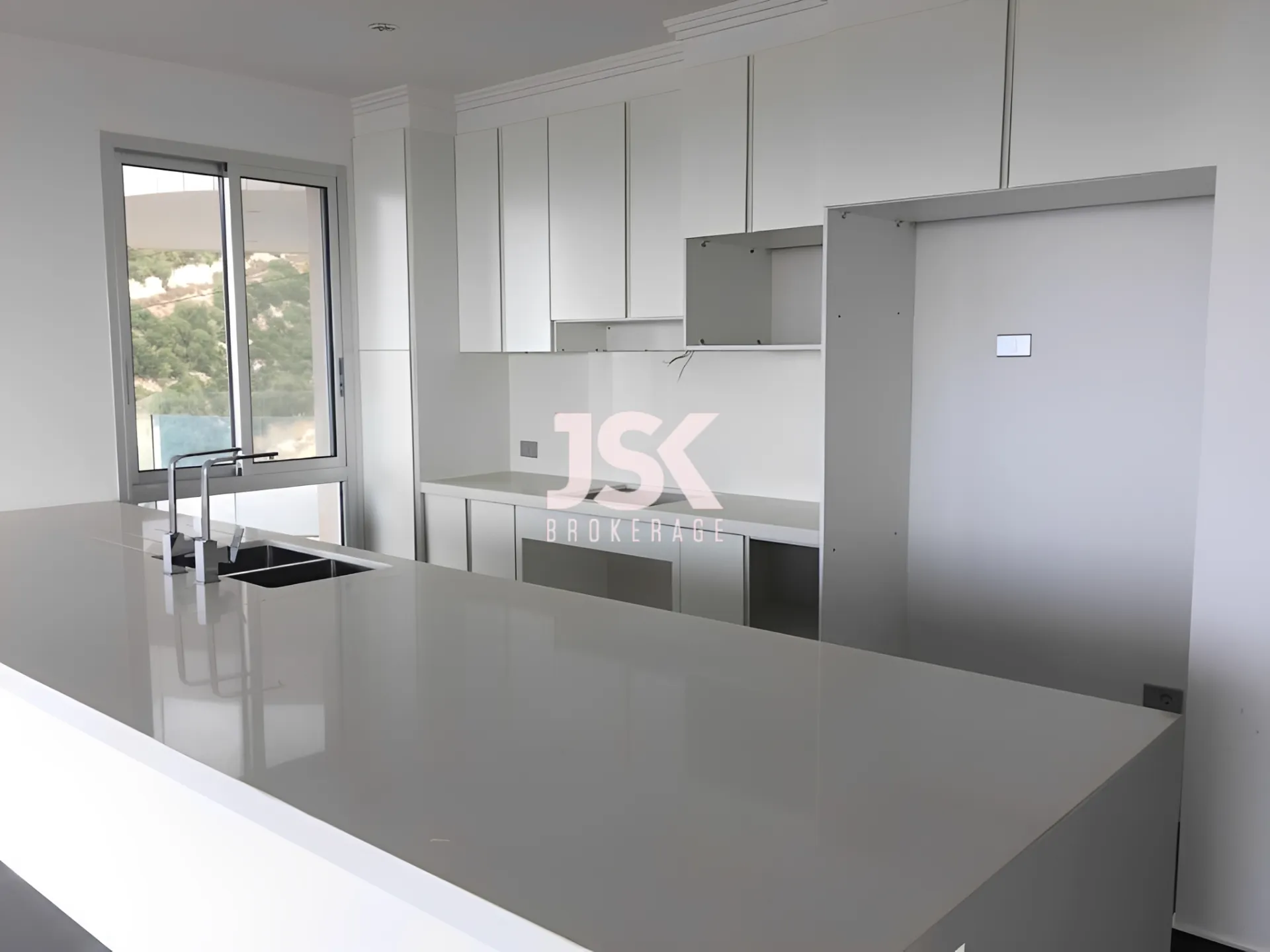 Apartment for Sale in Halat