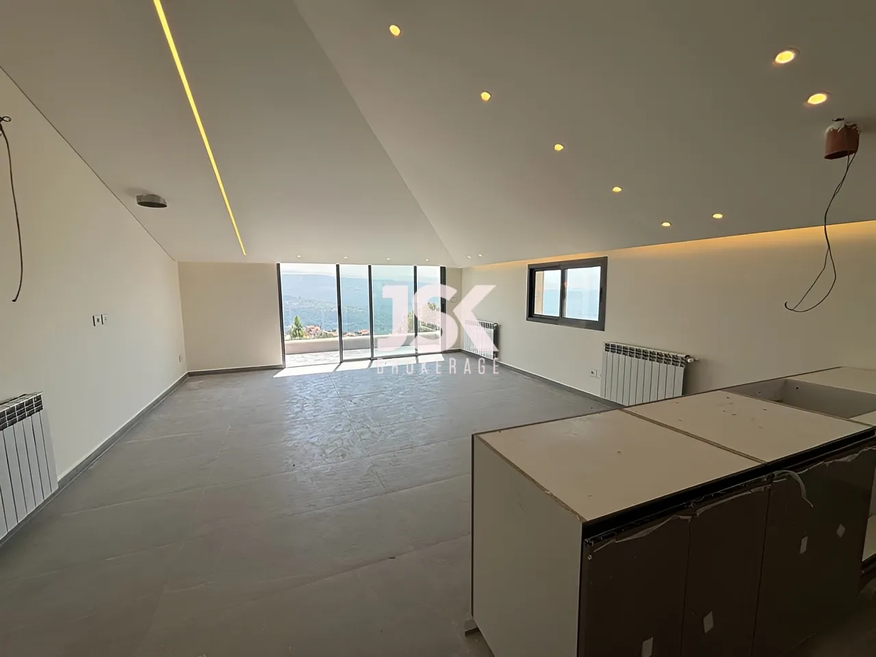 Loft for Sale in Baabdat