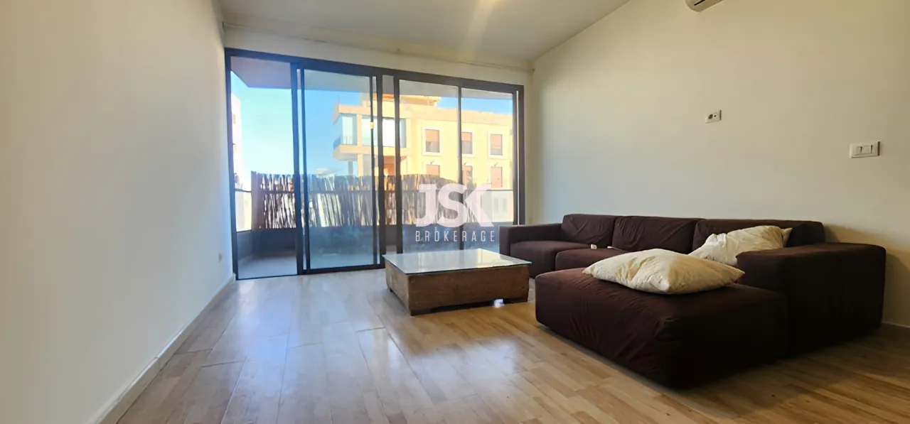 Apartment for Sale in Ain El Remmaneh - 4 bath