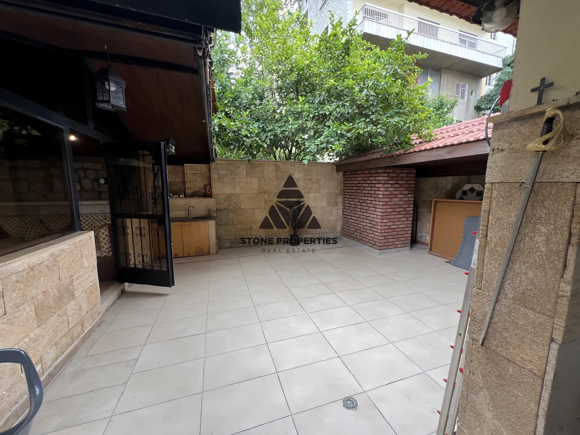 Apartment for sale in Mazraat yachoua, lebanon - 3 bed, 4.0 bath