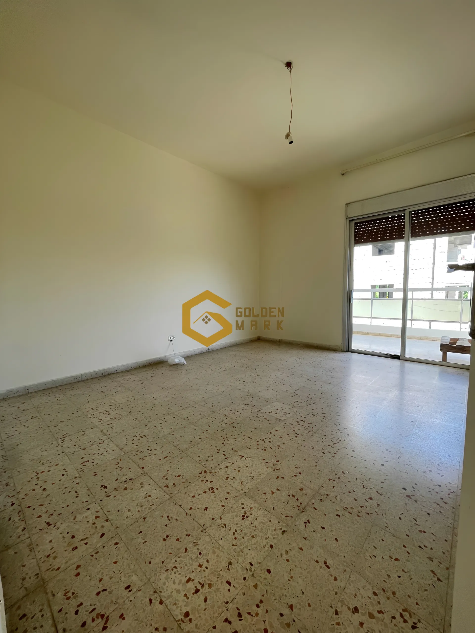 Apartment for Rent in Rayfoun