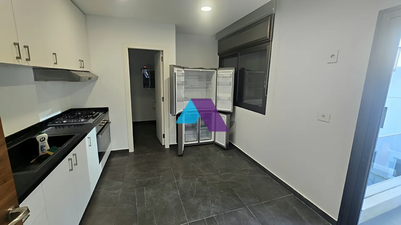 Apartment for rent in Yarzeh