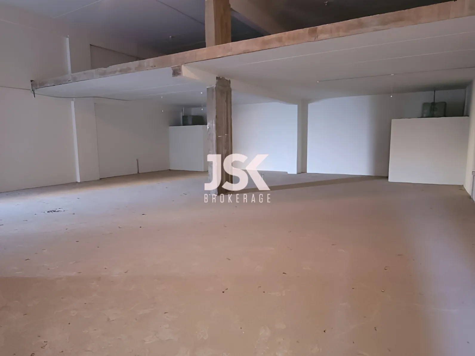 Warehouse for Rent in Halat