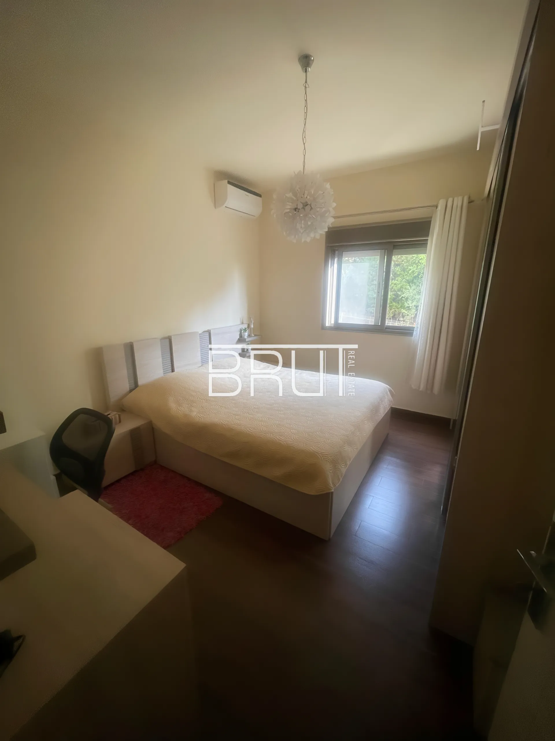 Apartment for Sale in Ballouneh